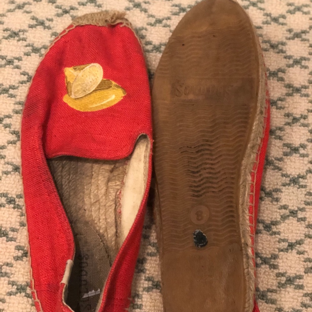 Size 8 Soludos
